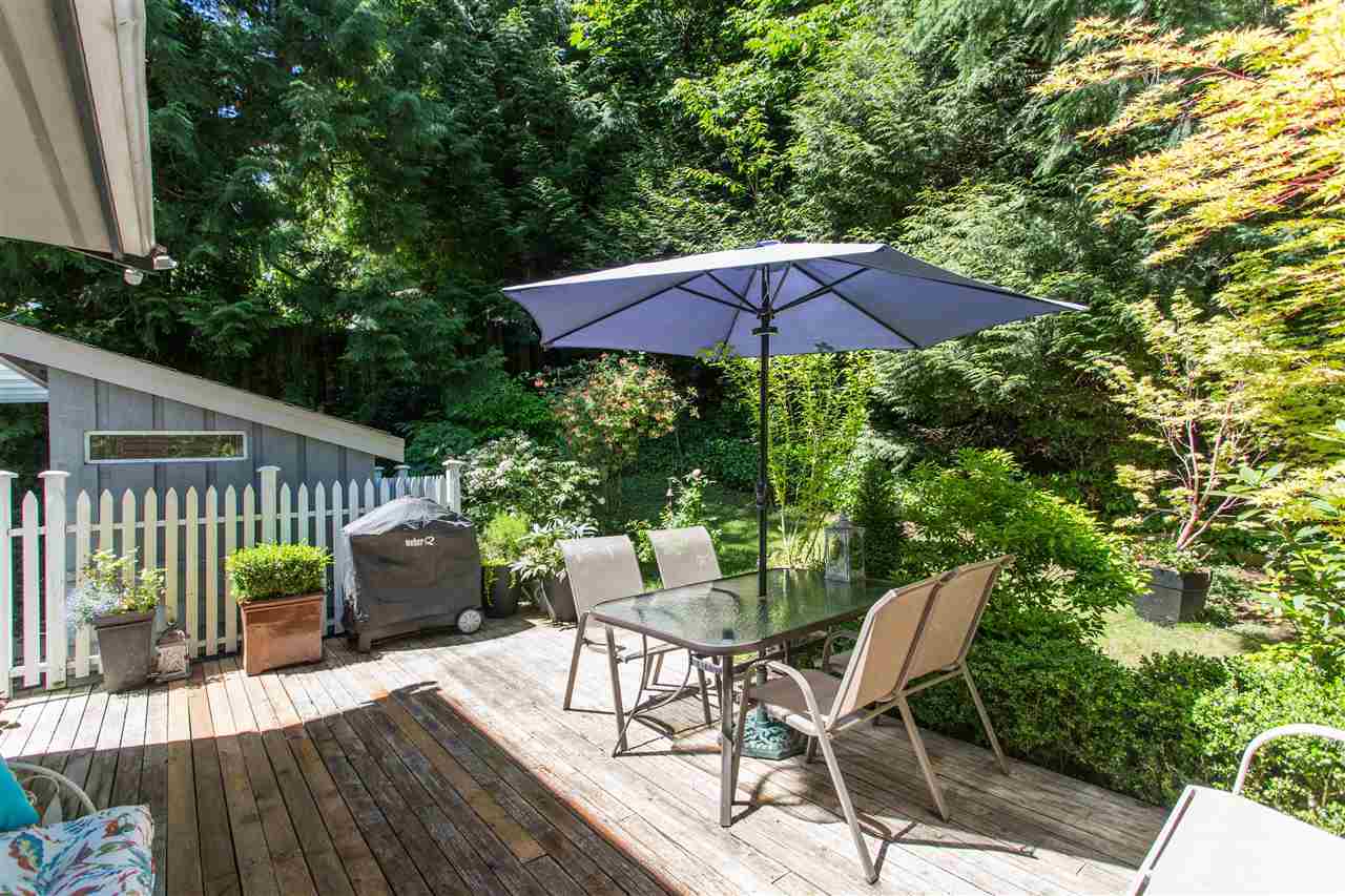 6495-wellington-avenue-horseshoe-bay-wv-west-vancouver-06