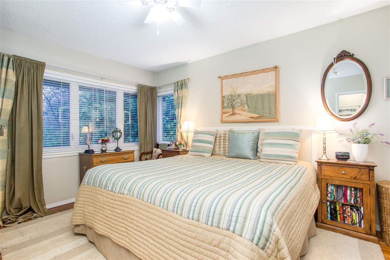 6495-wellington-avenue-horseshoe-bay-wv-west-vancouver-17