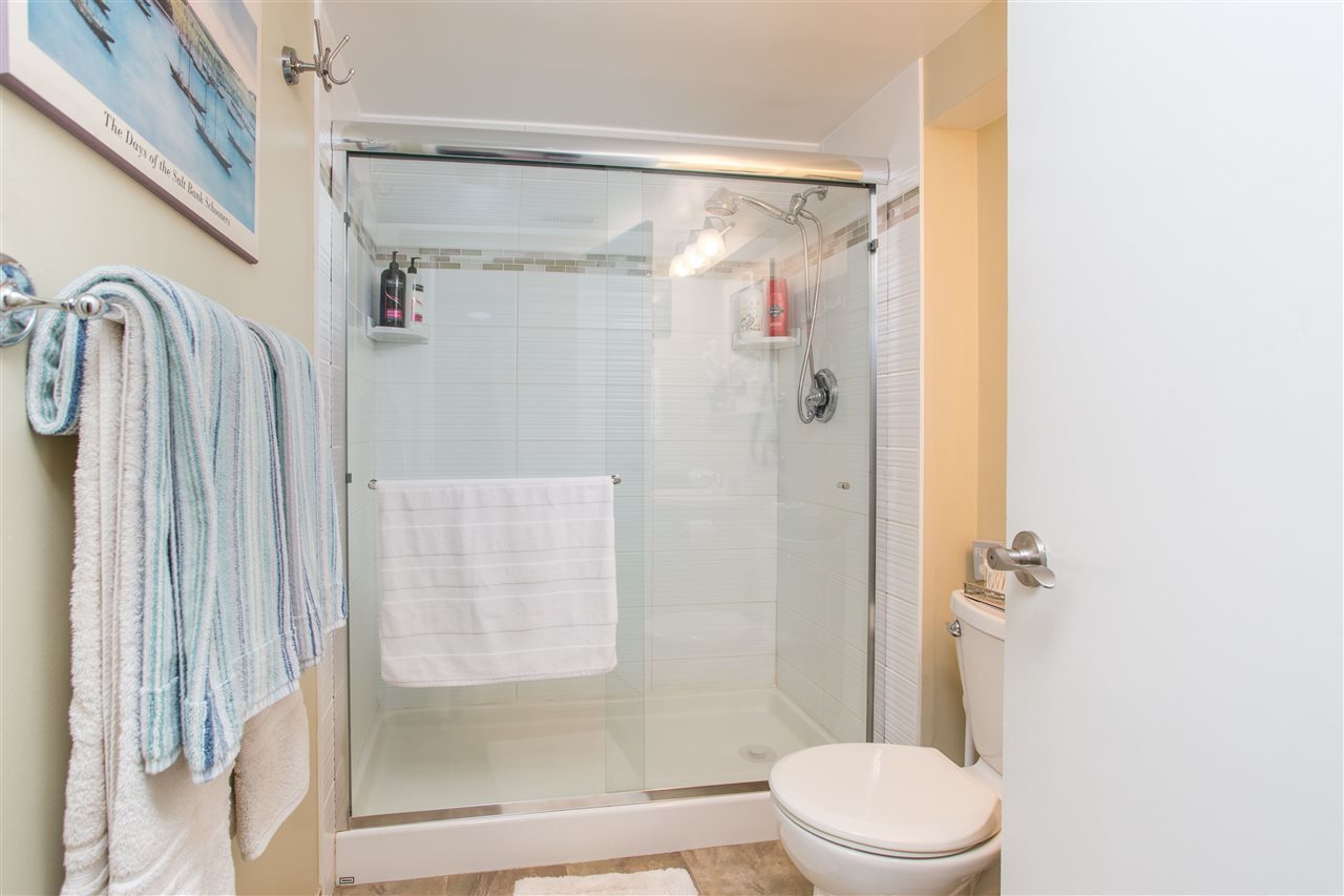 6495-wellington-avenue-horseshoe-bay-wv-west-vancouver-23