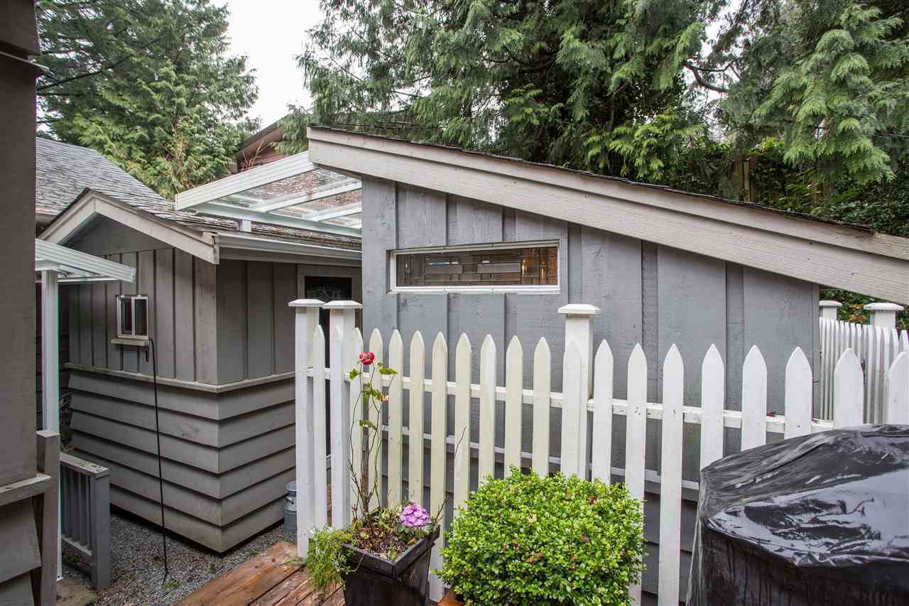 6495-wellington-avenue-horseshoe-bay-wv-west-vancouver-39