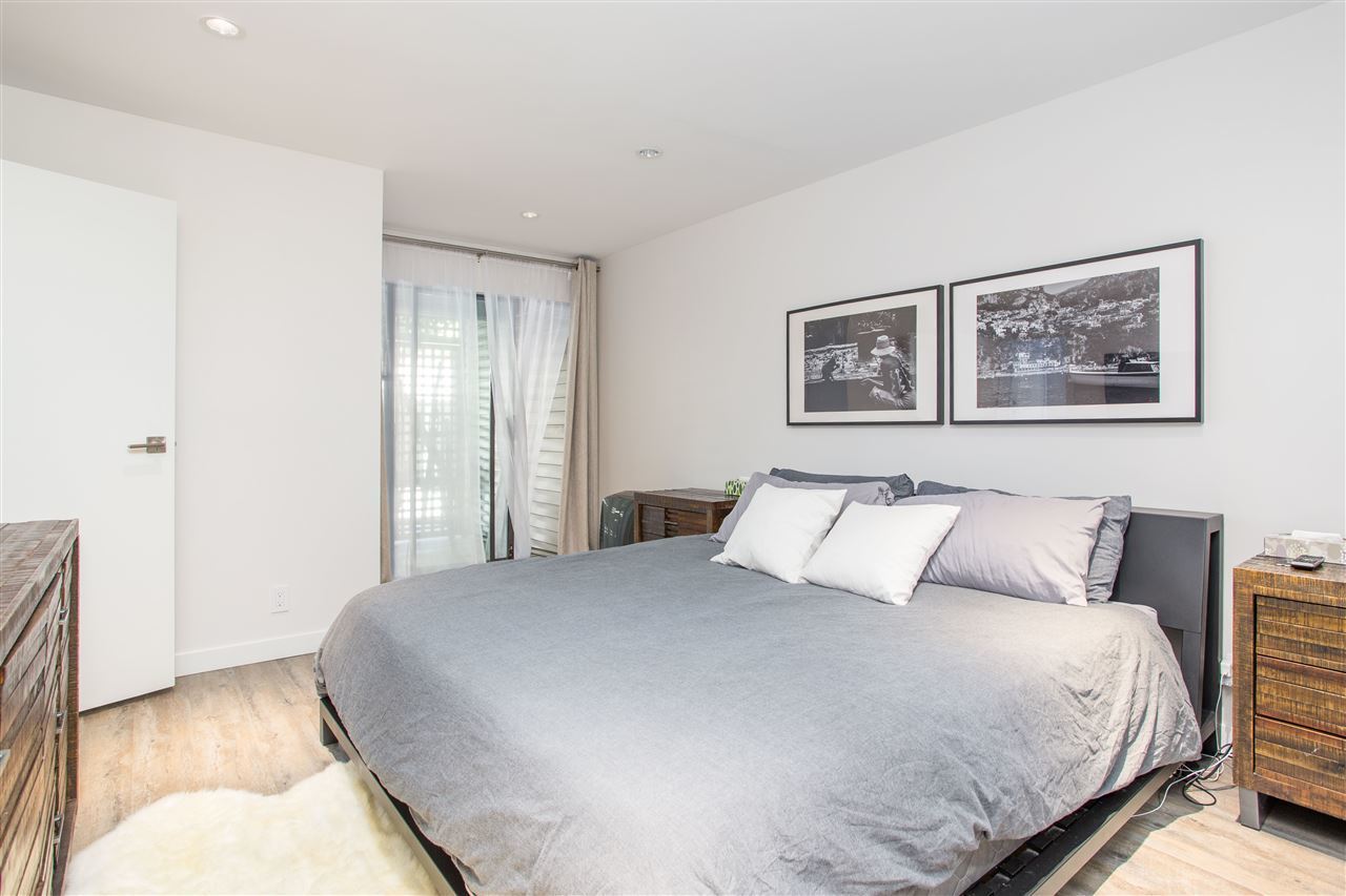2242-folkestone-way-panorama-village-west-vancouver-13