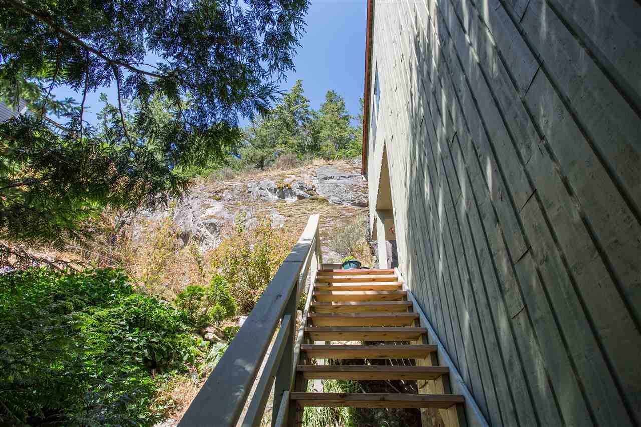 6959-marine-drive-whytecliff-west-vancouver-36