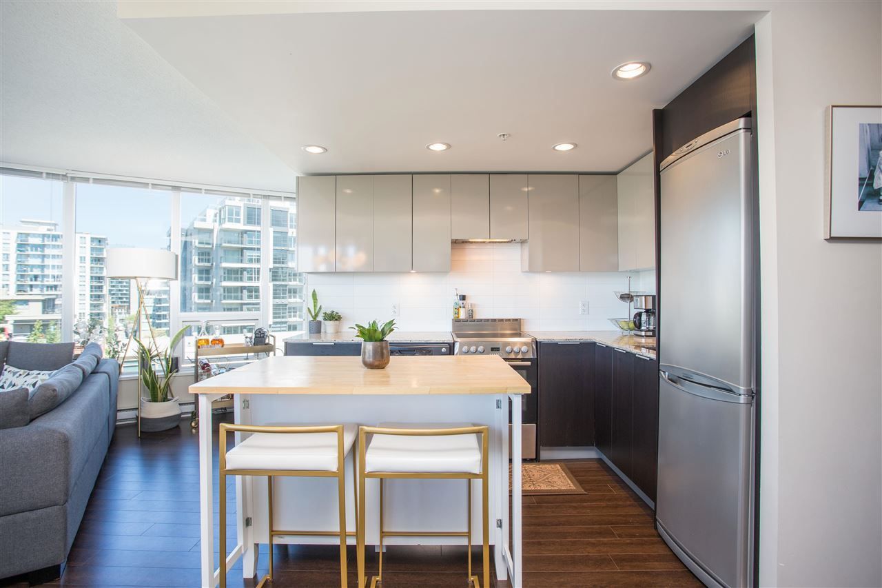 445-w-2nd-avenue-false-creek-vancouver-west-03