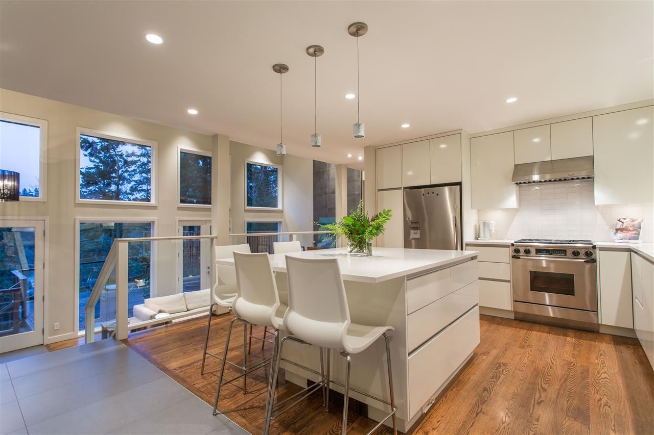 6965-marine-drive-whytecliff-west-vancouver-11