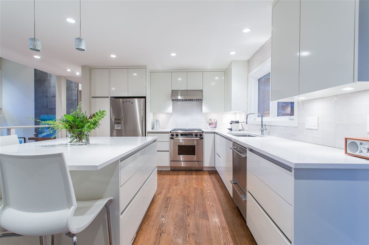 6965-marine-drive-whytecliff-west-vancouver-13