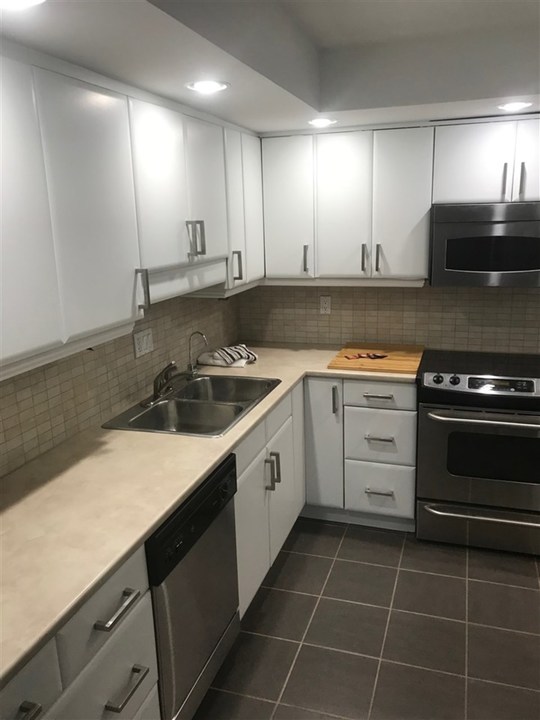 1371-foster-street-white-rock-so