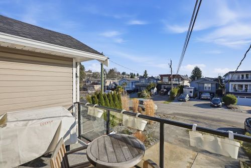 863-lee-street-white-rock-south-surrey-white-rock-11 at 863 Lee Street, White Rock, South Surrey White Rock