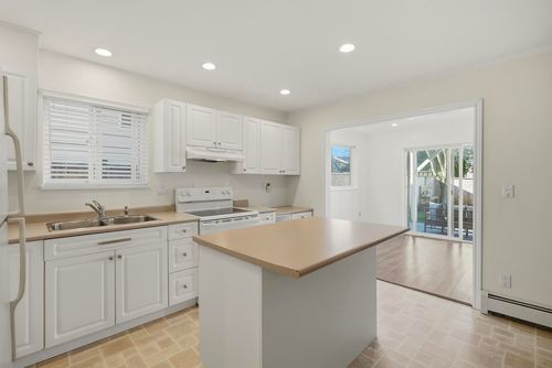 863-lee-street-white-rock-south-surrey-white-rock-33 at 863 Lee Street, White Rock, South Surrey White Rock