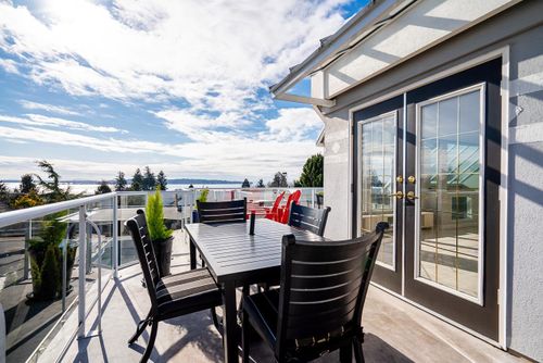 949-kent-street-white-rock-south-surrey-white-rock-14 at 949 Kent Street, White Rock, South Surrey White Rock