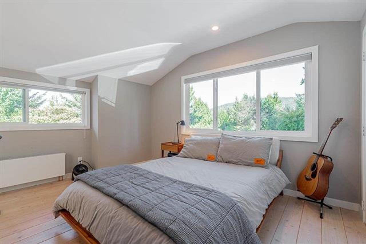 gt15 at 5421 Greentree Road, Caulfeild, West Vancouver