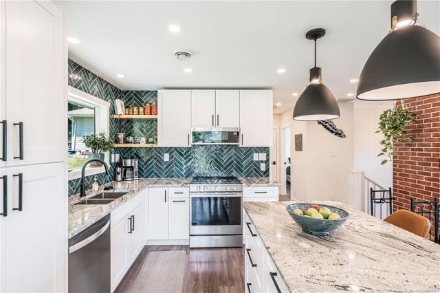 729-dogwood-south-jingle-pot-nanaimo-08 at 729 Dogwood Road, South Jingle Pot, Nanaimo