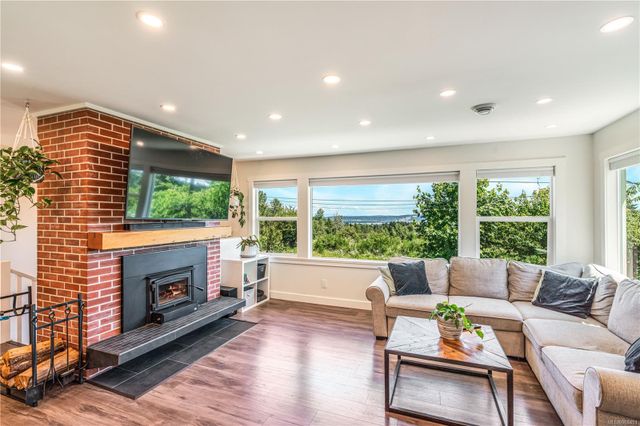 729-dogwood-south-jingle-pot-nanaimo-11 at 729 Dogwood Road, South Jingle Pot, Nanaimo