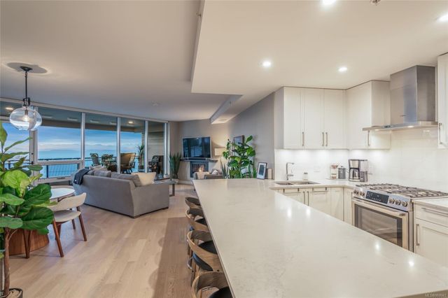 3529-dolphin-nanoose-parksvillequalicum-35 at 402 - 3529 Dolphin Drive, Nanoose, Parksville/Qualicum