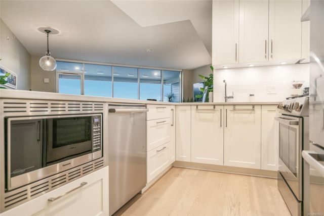 3529-dolphin-nanoose-parksvillequalicum-38 at 402 - 3529 Dolphin Drive, Nanoose, Parksville/Qualicum