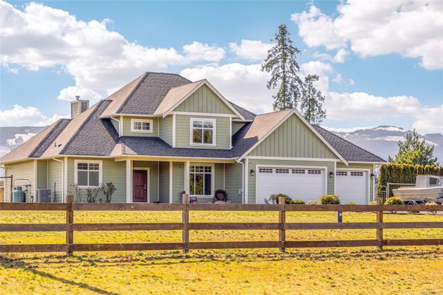 2070-sun-king-erringtoncoombshilliers-parksvillequalicum-01 at 2070 Sun King Road, Errington/Coombs/Hilliers, Parksville/Qualicum