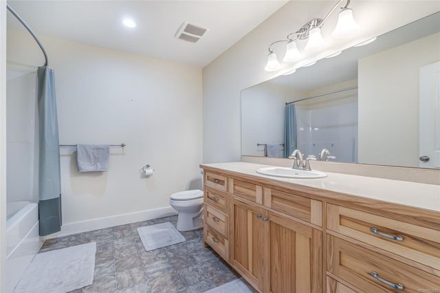 2070-sun-king-erringtoncoombshilliers-parksvillequalicum-18 at 2070 Sun King Road, Errington/Coombs/Hilliers, Parksville/Qualicum