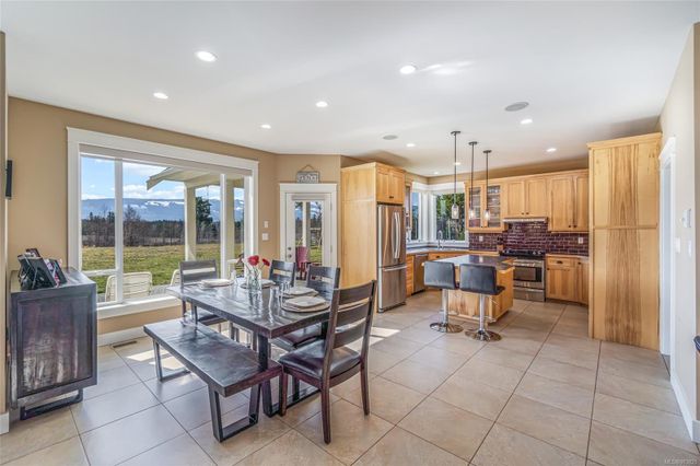 2070-sun-king-erringtoncoombshilliers-parksvillequalicum-19 at 2070 Sun King Road, Errington/Coombs/Hilliers, Parksville/Qualicum