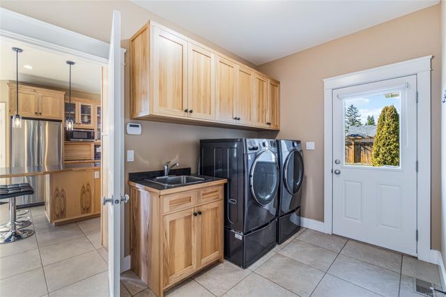 2070-sun-king-erringtoncoombshilliers-parksvillequalicum-20 at 2070 Sun King Road, Errington/Coombs/Hilliers, Parksville/Qualicum