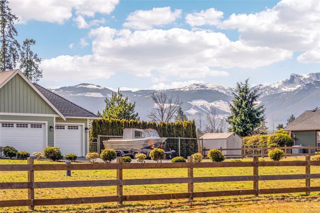 2070-sun-king-erringtoncoombshilliers-parksvillequalicum-23 at 2070 Sun King Road, Errington/Coombs/Hilliers, Parksville/Qualicum