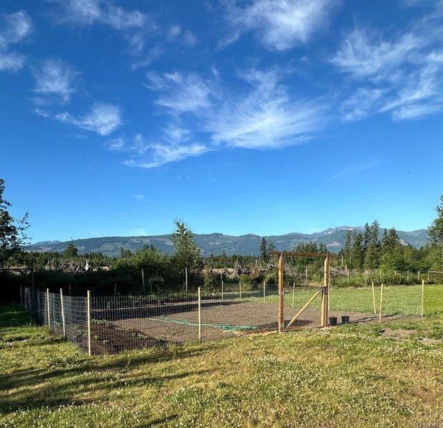 2070-sun-king-erringtoncoombshilliers-parksvillequalicum-27 at 2070 Sun King Road, Errington/Coombs/Hilliers, Parksville/Qualicum