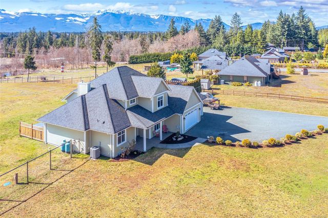 2070-sun-king-erringtoncoombshilliers-parksvillequalicum-28 at 2070 Sun King Road, Errington/Coombs/Hilliers, Parksville/Qualicum