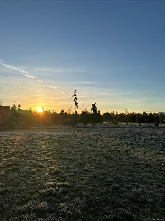 2070-sun-king-erringtoncoombshilliers-parksvillequalicum-33 at 2070 Sun King Road, Errington/Coombs/Hilliers, Parksville/Qualicum