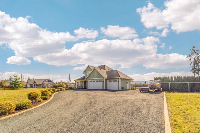 2070-sun-king-erringtoncoombshilliers-parksvillequalicum-49 at 2070 Sun King Road, Errington/Coombs/Hilliers, Parksville/Qualicum