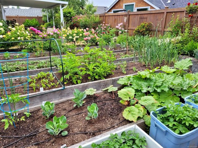 688-neden-french-creek-parksvillequalicum-02 at 688 Neden Way, French Creek, Parksville/Qualicum