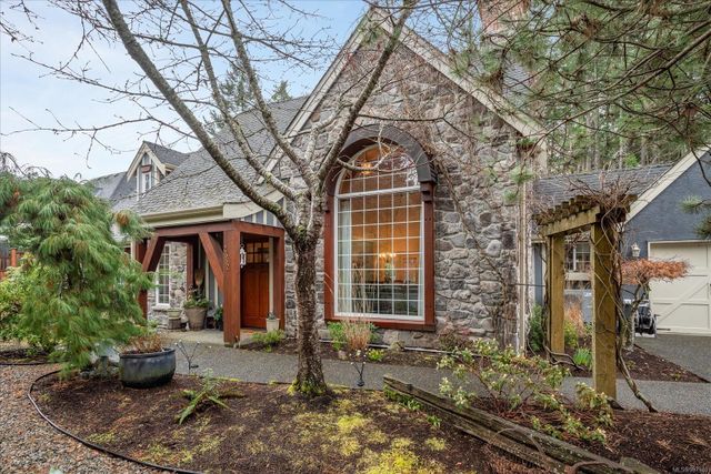 2252-bonnington-fairwinds-parksvillequalicum-01 at 2352 Bonnington Drive, Fairwinds, Parksville/Qualicum