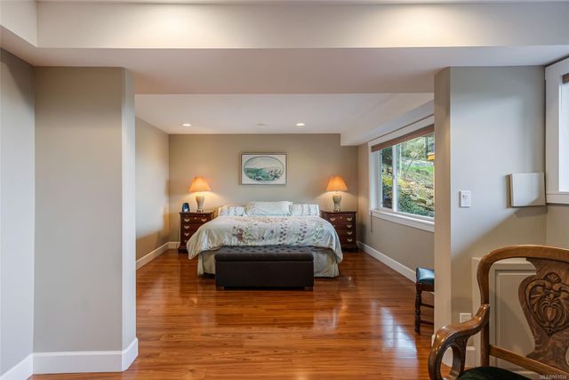 Bedroom at 1567 Haida Way, Nanoose, Parksville/Qualicum