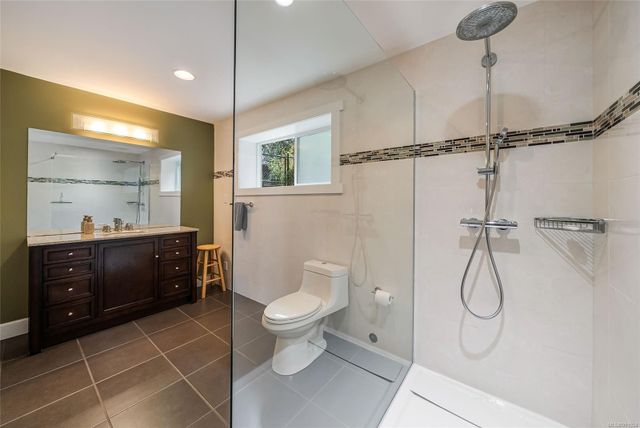 Shower and Toilet at 1567 Haida Way, Nanoose, Parksville/Qualicum