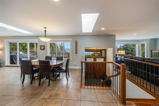 View to Dining Area at 1567 Haida Way, Nanoose, Parksville/Qualicum