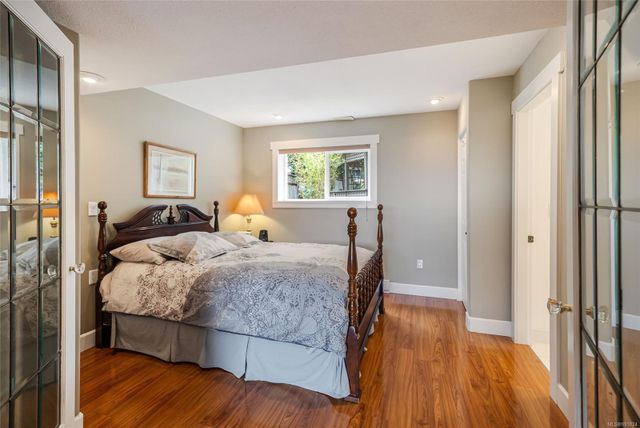 Bedroom at 1567 Haida Way, Nanoose, Parksville/Qualicum