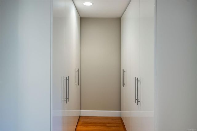 Cupboards at 1567 Haida Way, Nanoose, Parksville/Qualicum