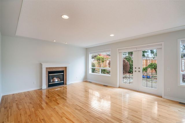 Fireplace at 426 Willow Street, Parksville, Parksville/Qualicum