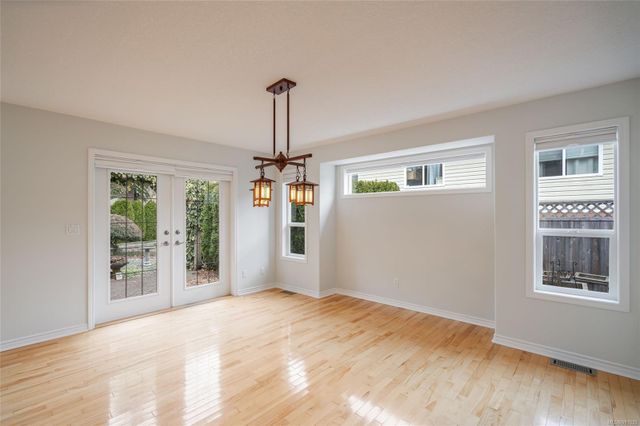 Dining Area at 426 Willow Street, Parksville, Parksville/Qualicum