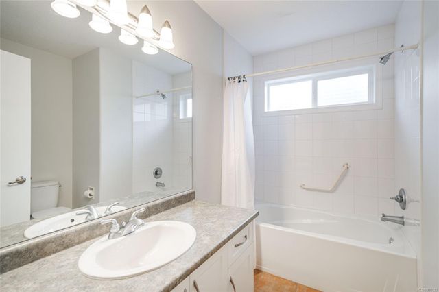 Bathroom at 426 Willow Street, Parksville, Parksville/Qualicum