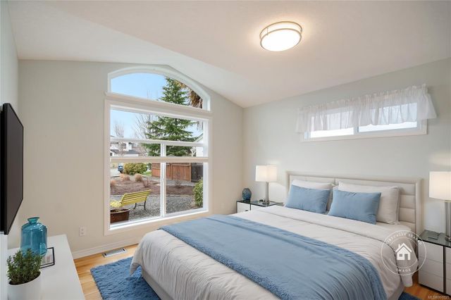 Vitually Staged Bedroom at 426 Willow Street, Parksville, Parksville/Qualicum