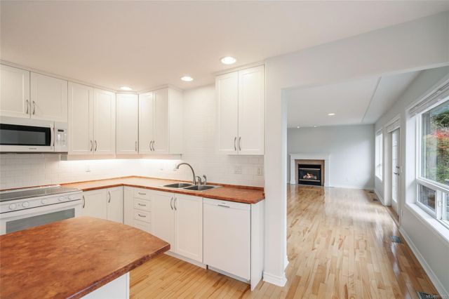 Kitchen Side View at 426 Willow Street, Parksville, Parksville/Qualicum