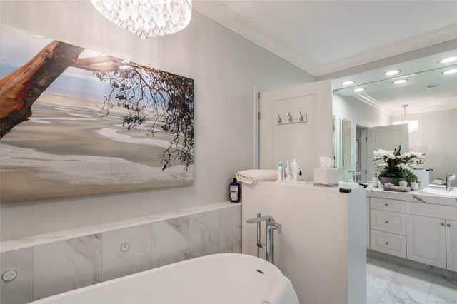 Bath at 3554 Goodrich Road, Fairwinds, Parksville/Qualicum Bath at 3554 Goodrich Road, Fairwinds, Parksville/Qualicum