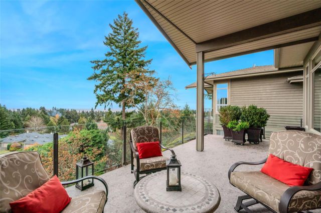 Patio/Deck at 3554 Goodrich Road, Fairwinds, Parksville/Qualicum Patio/Deck at 3554 Goodrich Road, Fairwinds, Parksville/Qualicum