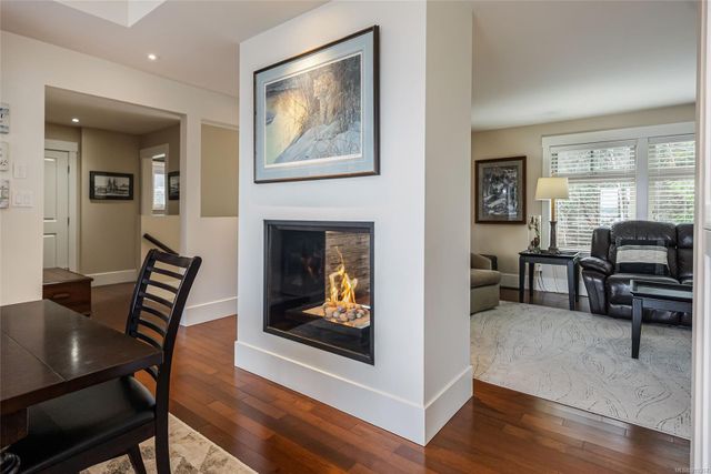 Fireplace at 997 Dickinson Way, French Creek, Parksville/Qualicum