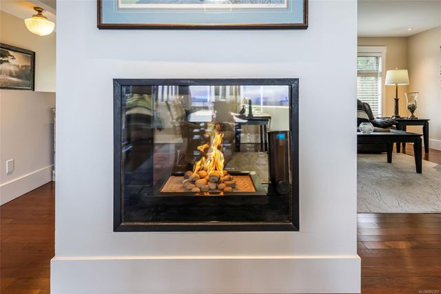 Fireplace at 997 Dickinson Way, French Creek, Parksville/Qualicum