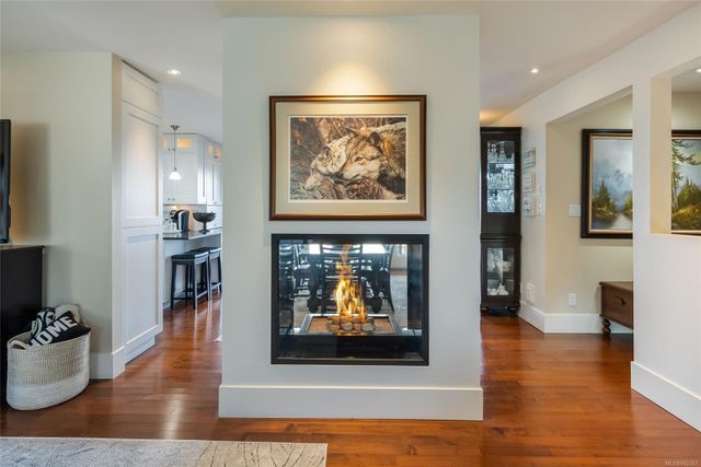 Fireplace Feature at 997 Dickinson Way, French Creek, Parksville/Qualicum
