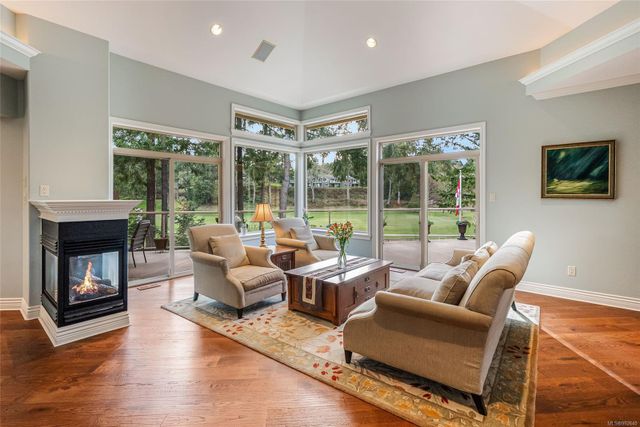 Living Room at 3595 Elginwood Place, Fairwinds, Parksville/Qualicum