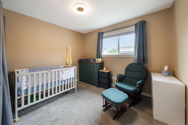 mcbride-pl-720-23 at 720 Mcbride Place, University District, Nanaimo