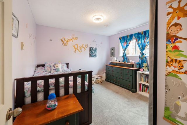 mcbride-pl-720-26 at 720 Mcbride Place, University District, Nanaimo