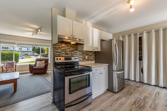 mcbride-pl-720-april-18-13 at 720 Mcbride Place, University District, Nanaimo