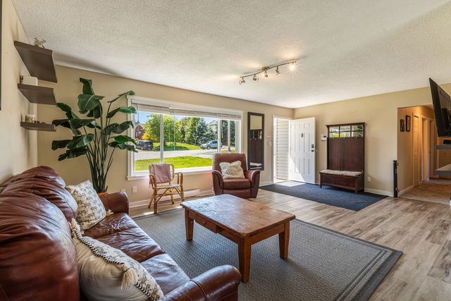 mcbride-pl-720-april-18-16 at 720 Mcbride Place, University District, Nanaimo