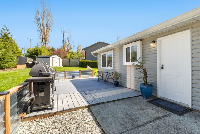 mcbride-pl-720-april-18-32 at 720 Mcbride Place, University District, Nanaimo